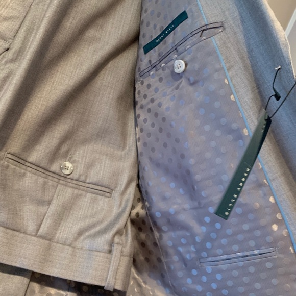 Perry Ellis Suit - Picture 5 of 7